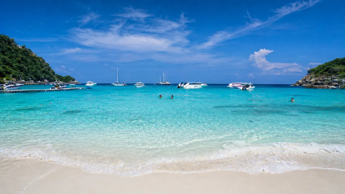 How much money to bring to Phuket